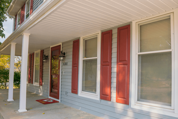 red windows